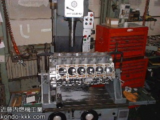 メルセデスV12ボーリング